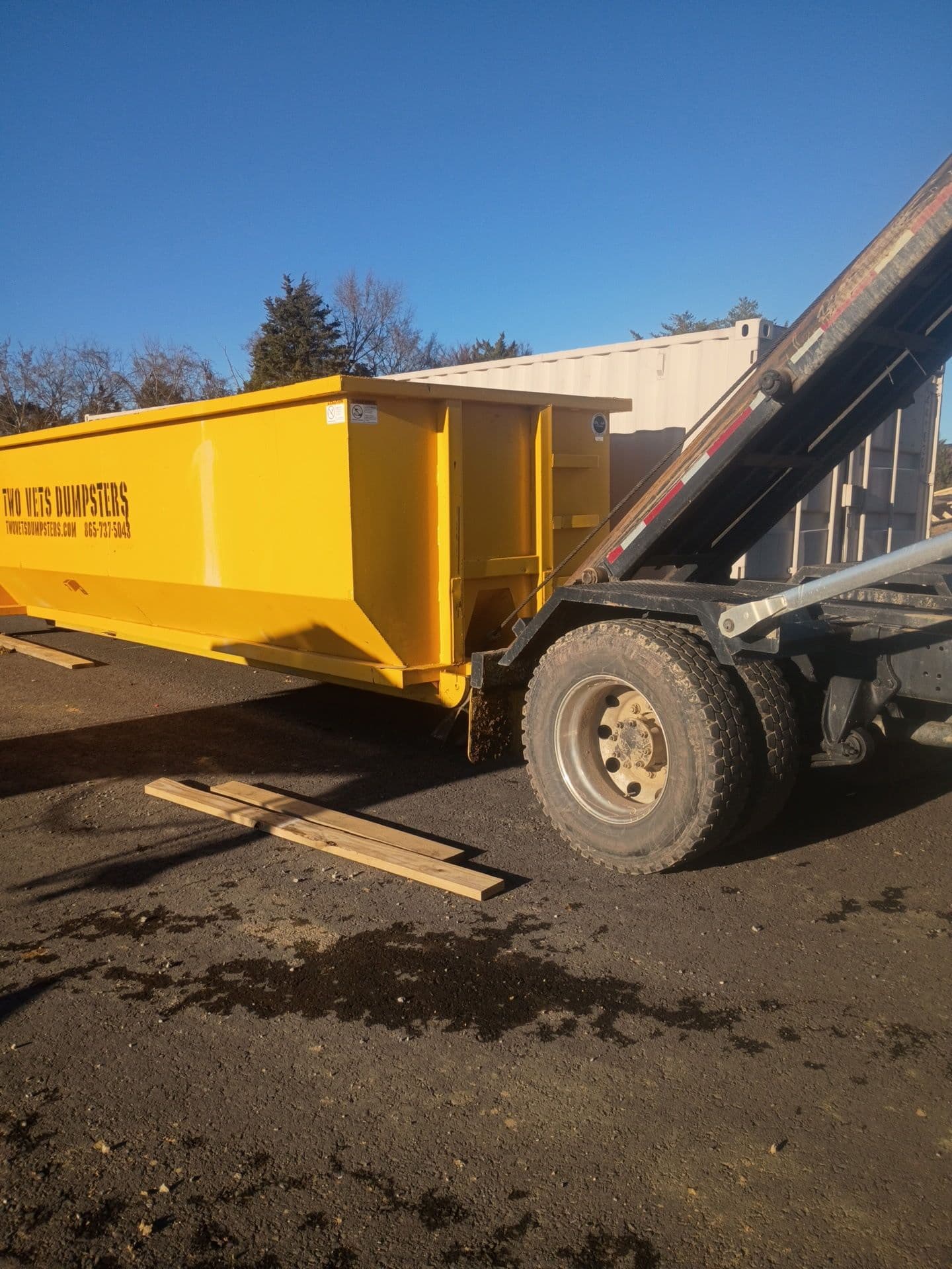 Project Busy Day with Dumpster Rental in South Knoxville image